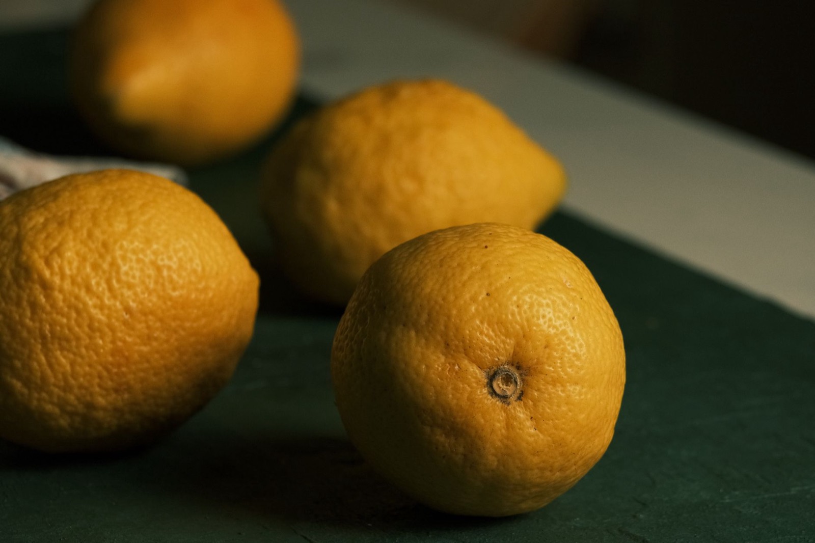 Sour citrus representing the sharp notes in Sour Diesel